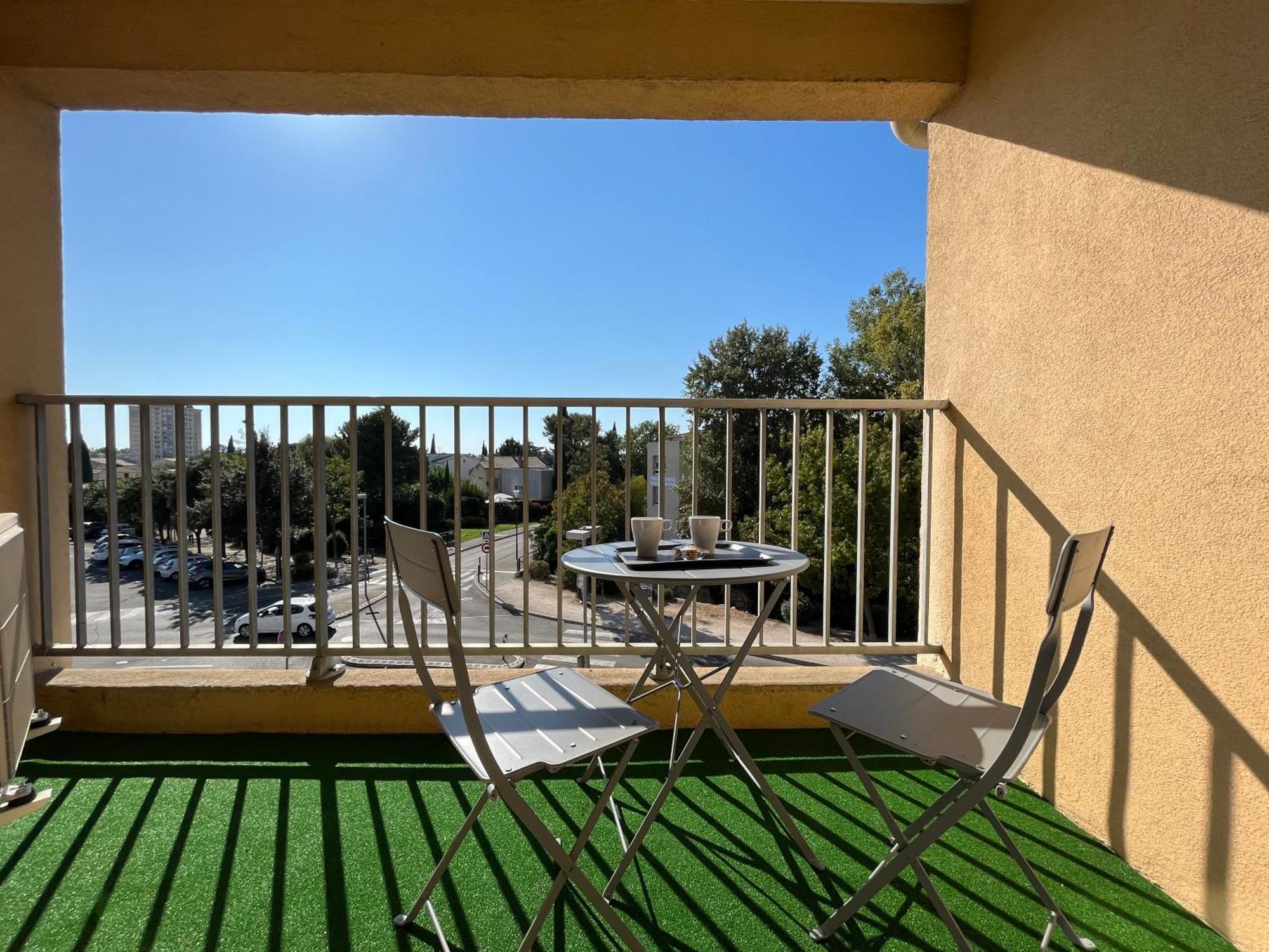 Confortable Appartement Pres D'Avignon Le Pontet  Bagian luar foto
